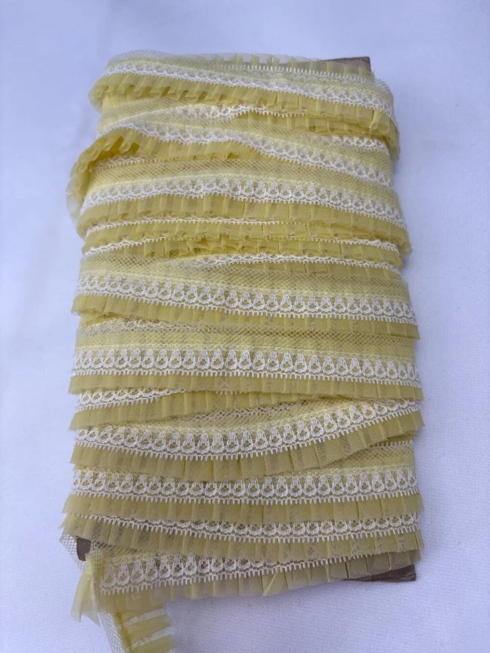 Yellow Lace Trim Ruffled Craft Ribbon 1